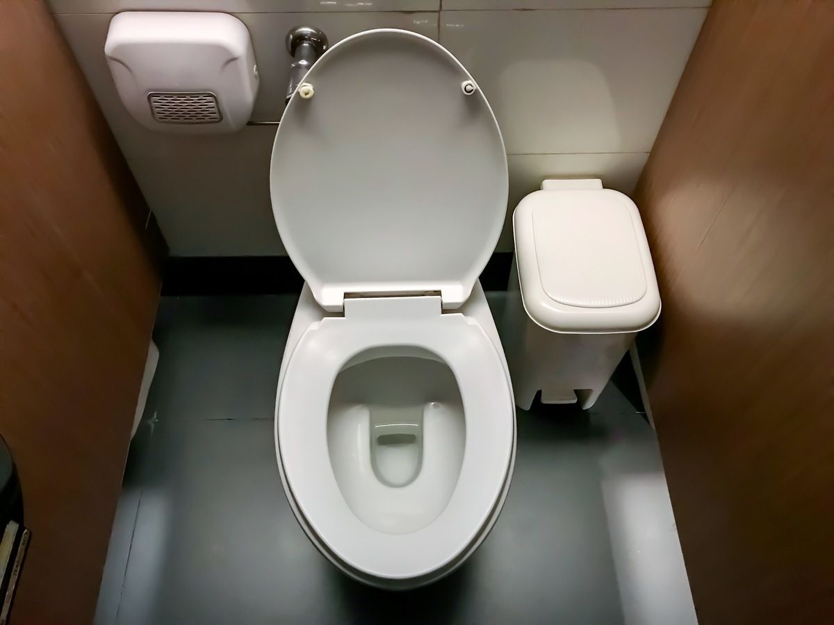 IST: la cuvette des toilettes est-elle un nid d'infections?