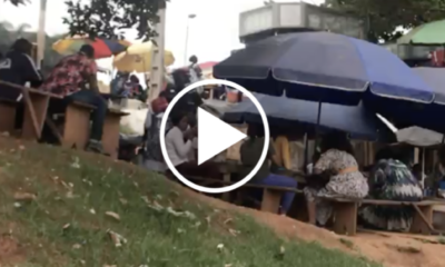 Les tourne-dos, ces restaurants de rue camerounais