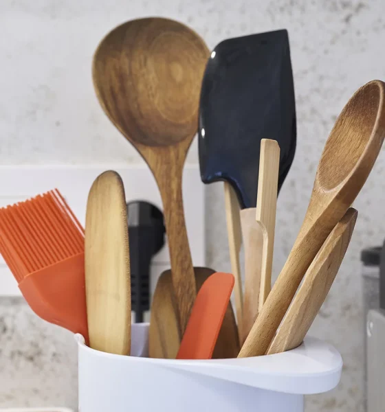 Comment bien nettoyer vos ustensiles de cuisine en bois