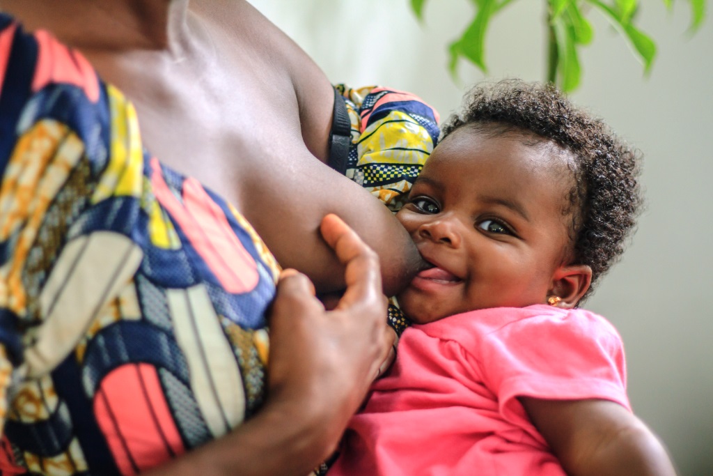 Allaitement maternel: anecdotes, préjugés et superstitions au Cameroun