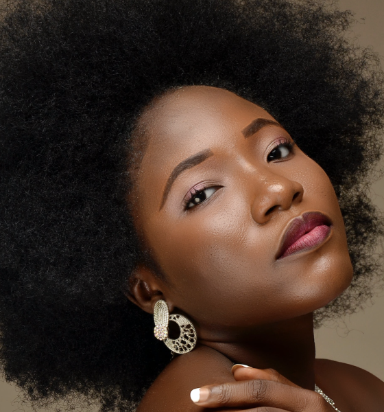 Comment les cosmétiques naturels afro se sont imposés