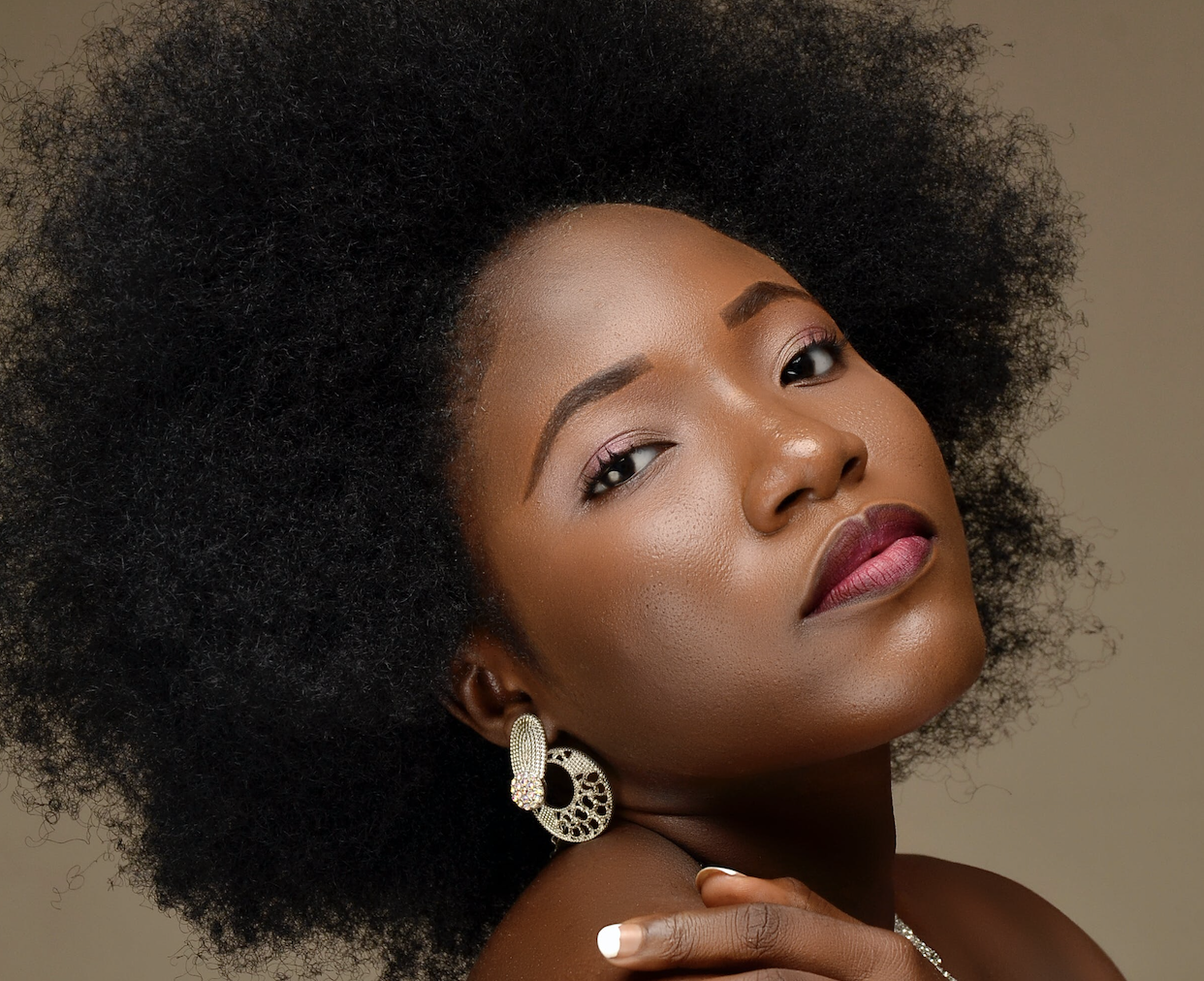 Comment les cosmétiques naturels afro se sont imposés